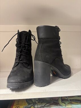 Timberland Women's Black Lace-Up Chunky Heel Ankle Boots